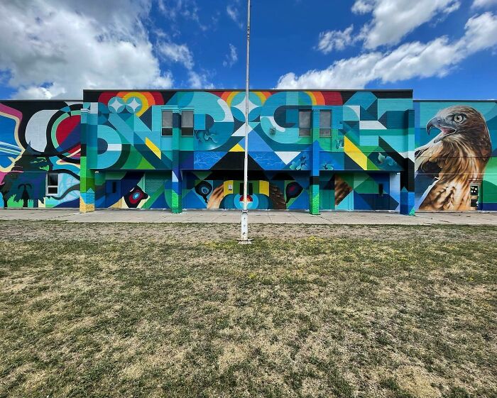 40 Powerful Murals By Alexander “Vizsla” Bacon That Merge Graffiti Culture With Fine Art