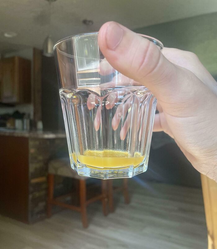 50 Photos That Show What It’s Like To Have An Entitled Sibling