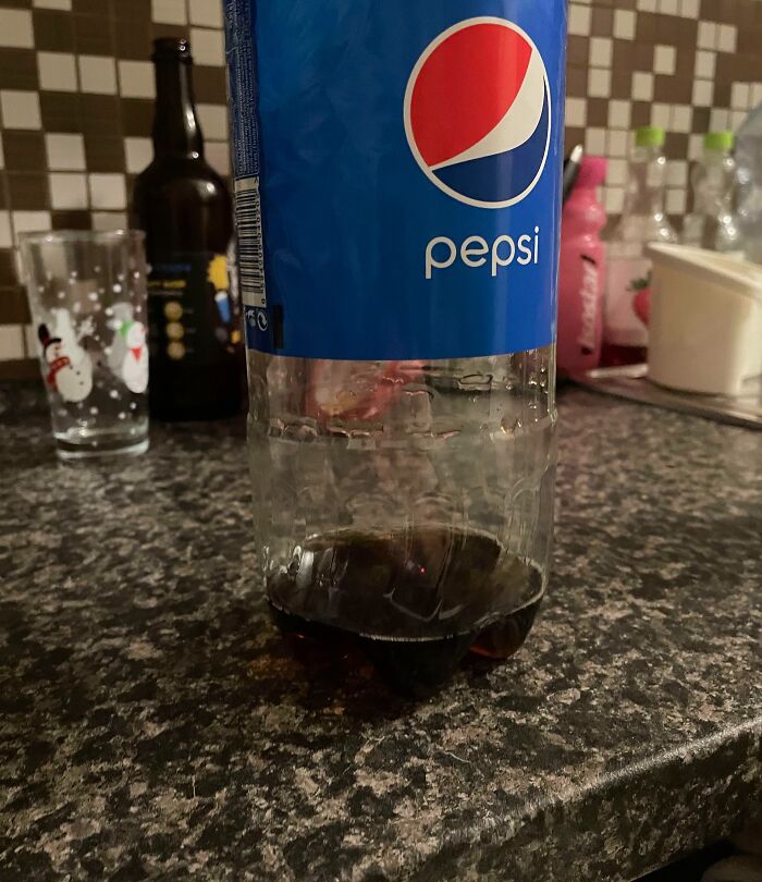 50 Photos That Show What It’s Like To Have An Entitled Sibling