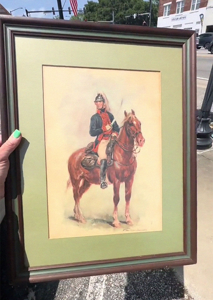 Woman Refuses To Keep Painting She Bought After Reading The Message Written On The Back