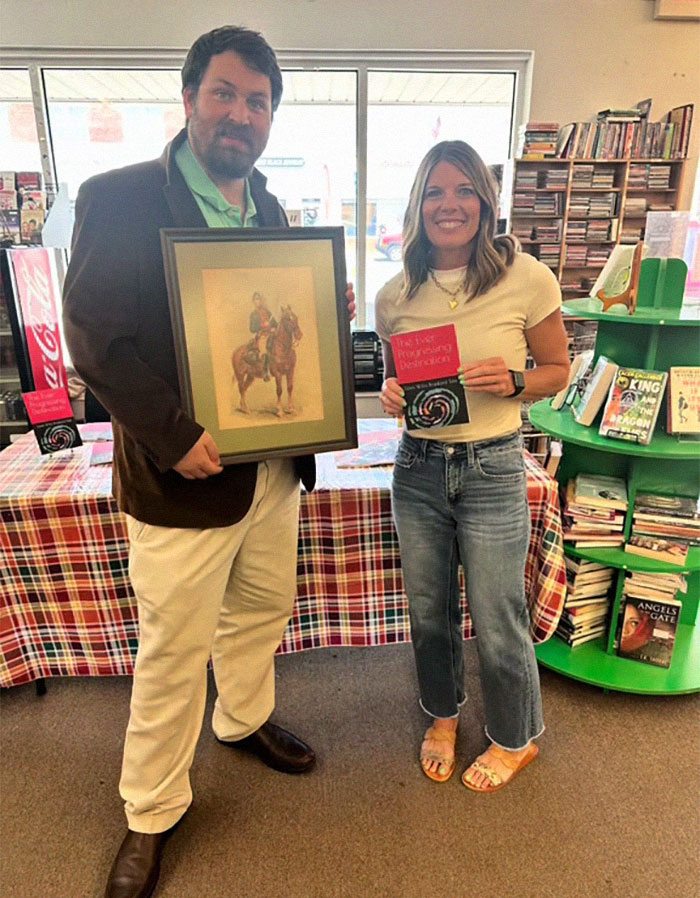 Woman Refuses To Keep Painting She Bought After Reading The Message Written On The Back