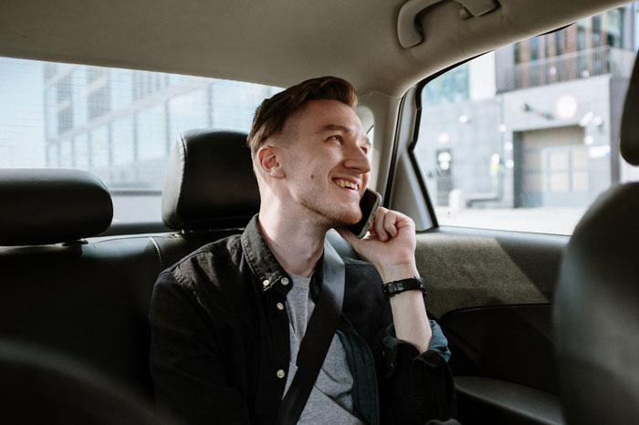 “No Exceptions”: Boss’s New Rule Lasts Exactly One Day After He Didn’t Think Things Through