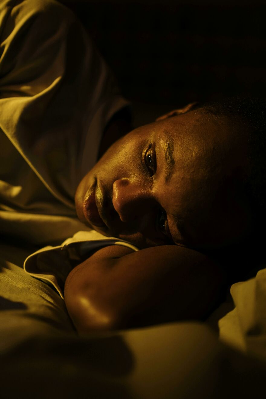 8 Unsettling Signs “Soul Ties” Still Grip You