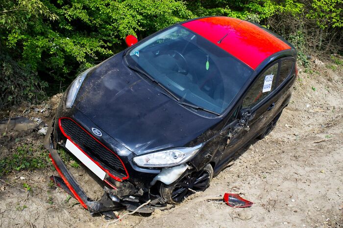 64 True Stories Of People Surviving Crazy Situations