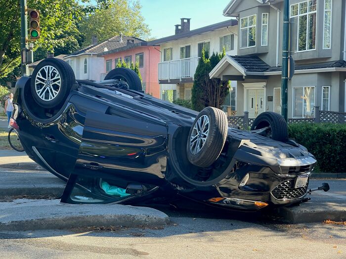 64 True Stories Of People Surviving Crazy Situations