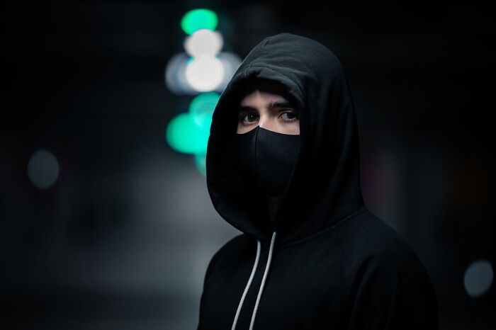 64 True Stories Of People Surviving Crazy Situations