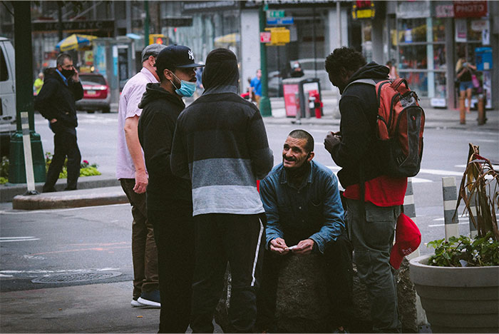 82 Of The Most Useful Tips And Tricks From People That Are &#8220;Street Smart&#8221;