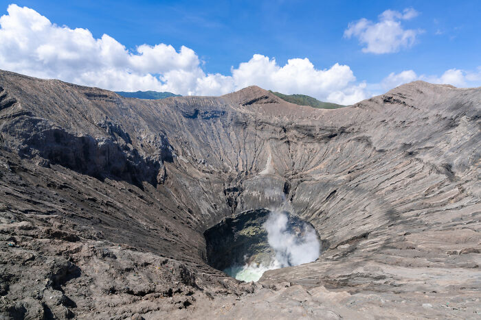 28 Global Disasters That Are Dangerously Close To Blowing Up Any Minute Now