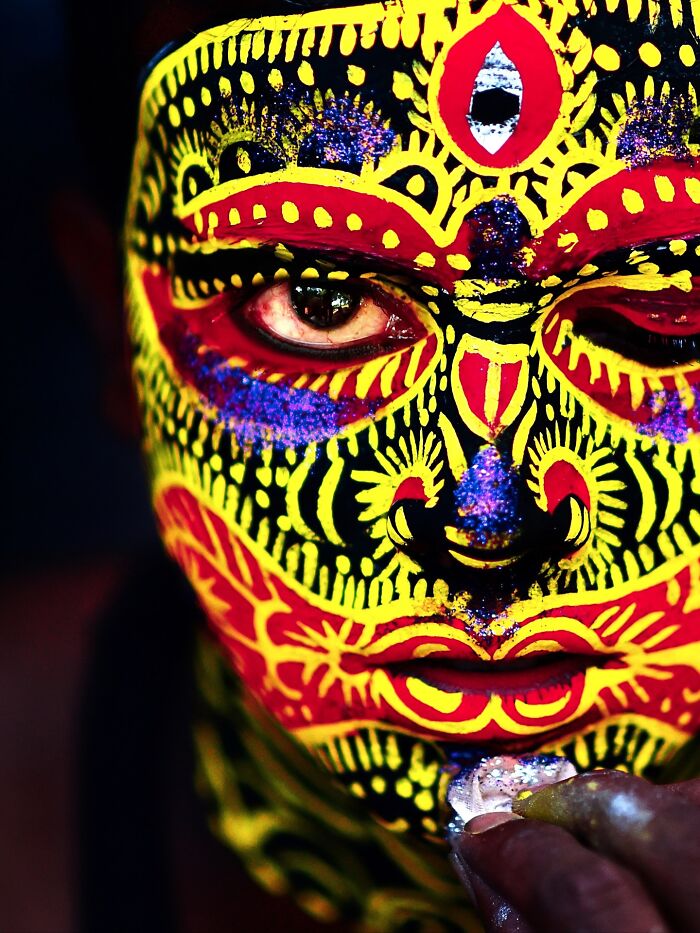 65 Dynamic Street Photography Shots Capturing India’s Heartbeat By Sammya Brata Mullick