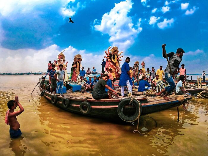 65 Dynamic Street Photography Shots Capturing India’s Heartbeat By Sammya Brata Mullick