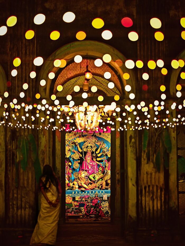 65 Dynamic Street Photography Shots Capturing India’s Heartbeat By Sammya Brata Mullick