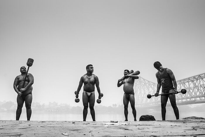 30 Street Moments I’ve Captured That Show Life As It Happens