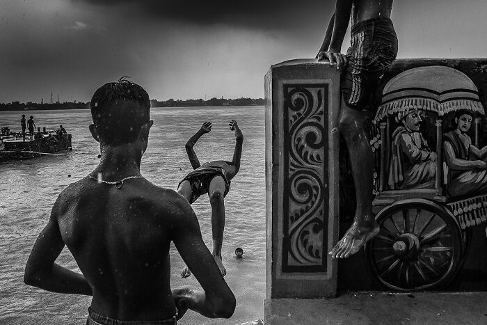 30 Street Moments I’ve Captured That Show Life As It Happens