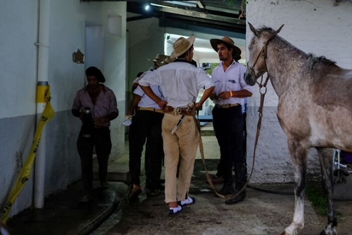50 Street Photos That Show Everyday Life Captured By Stéphane Kyndt