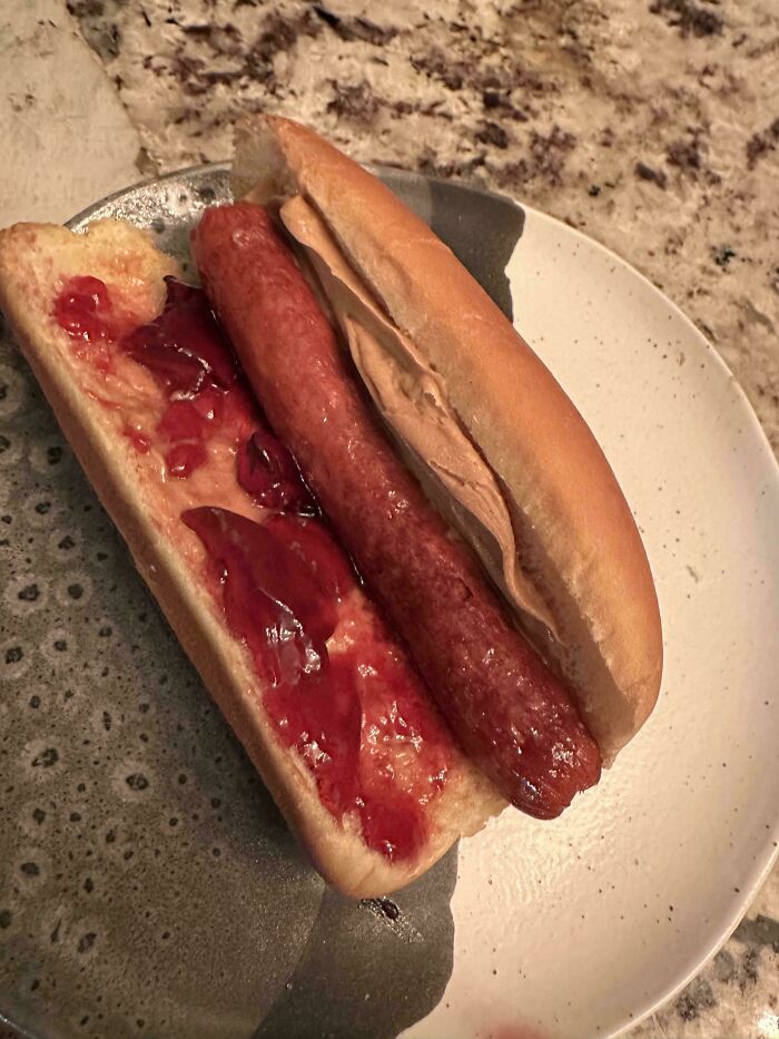 85 Times Restaurant Workers Deserved A Bonus Just For Keeping A Straight Face Over These Orders