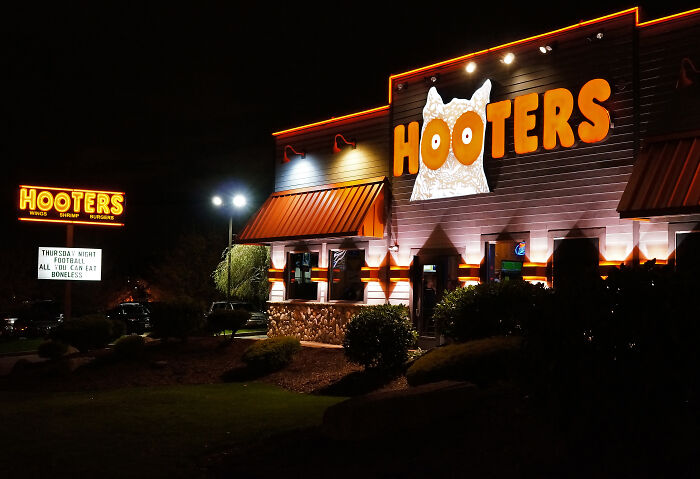 85 Times Restaurant Workers Deserved A Bonus Just For Keeping A Straight Face Over These Orders