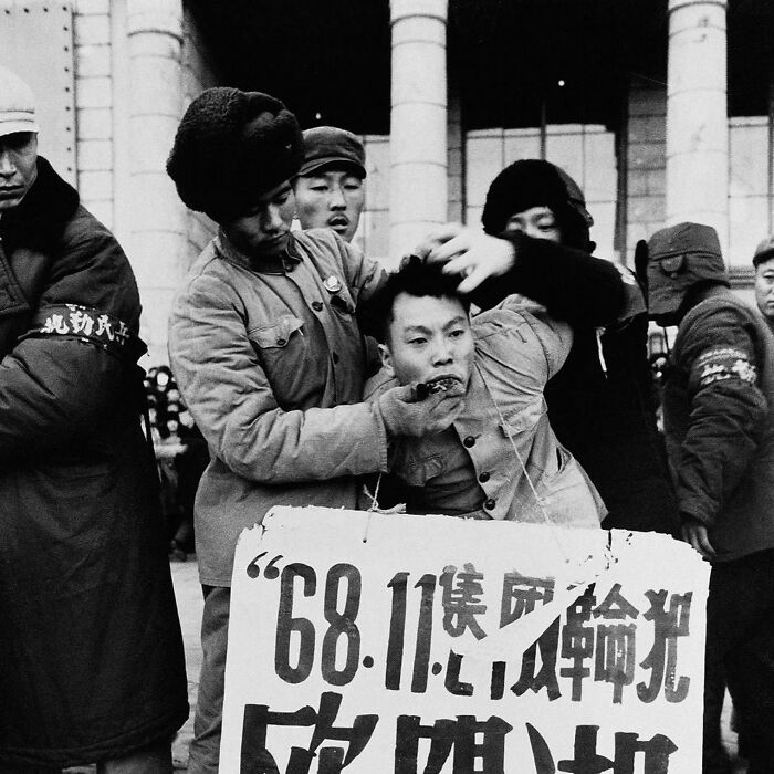 94 Weird History Pics That May Change How You See The Past