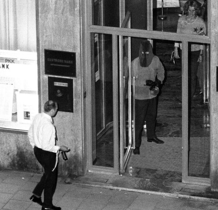 94 Weird History Pics That May Change How You See The Past