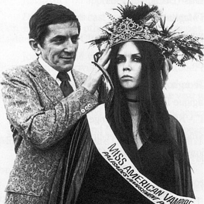 94 Weird History Pics That May Change How You See The Past