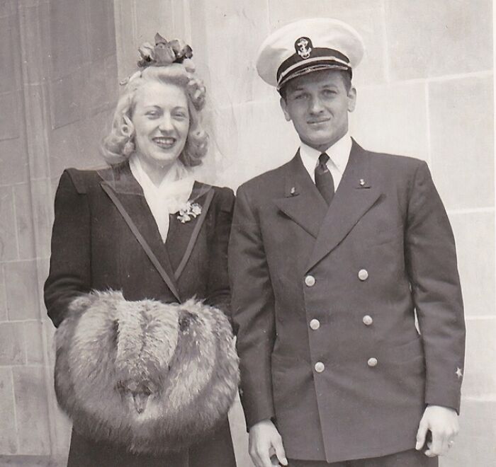 Love In The Shadow Of War: 33 Moving Wedding Photos From The 1940s