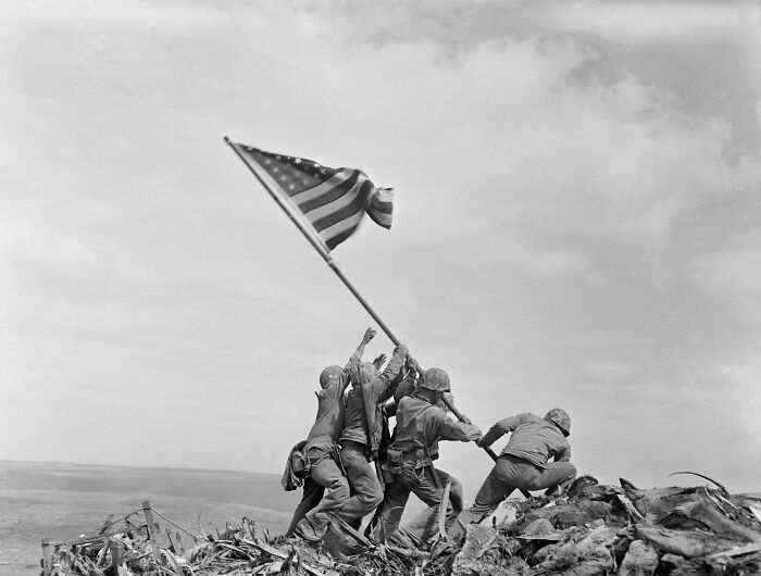 The Triumph And Tragedy Of The 20th Century: 46 Of The Most Important Images