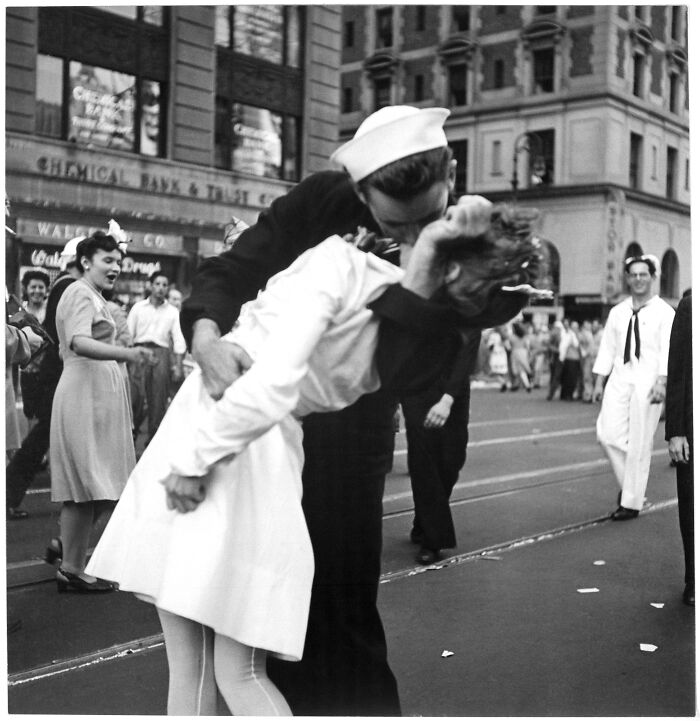 The Triumph And Tragedy Of The 20th Century: 46 Of The Most Important Images