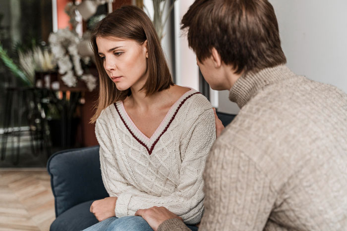 Guy Feels He Can Call The Shots About Wife’s Hair, Tattoos, Even Birth Control – She Has Other Ideas