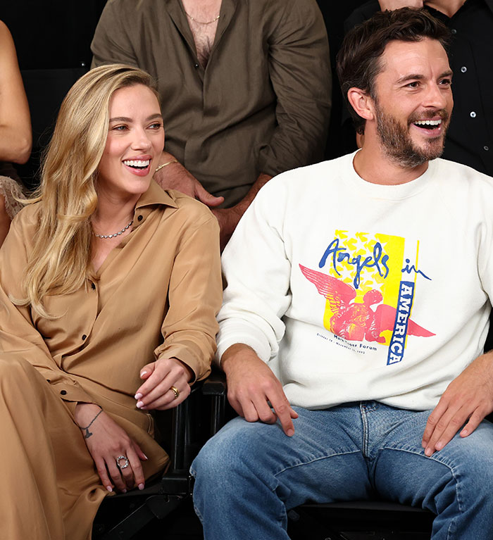 “This Is Cheating”: Support For Scarlett Johansson And Jonathan Bailey After Backlash