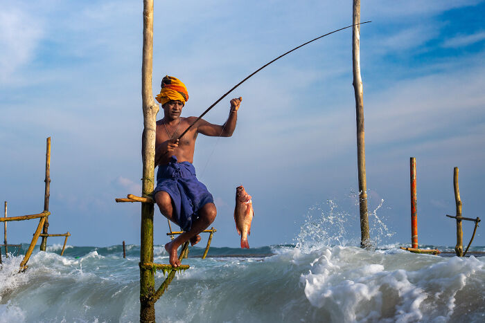 Photographer Captures People, Traditions, And Street Scenes From Around The World (50 Pics)