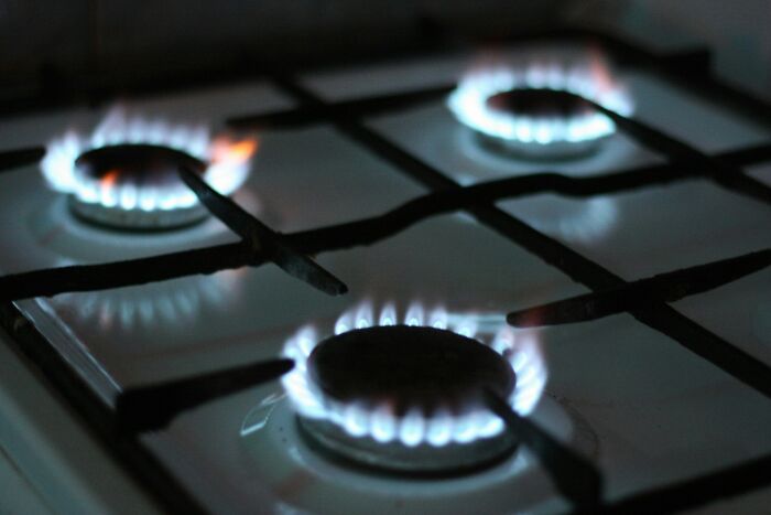 35 People Recall The Grossest, Most Unexpected Things They’ve Ever Witnessed In Strangers’ Homes