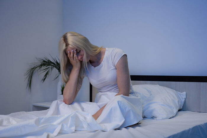 28 Of The Most Chilling True Stories About The Scariest Sounds Ever Heard By People At Night