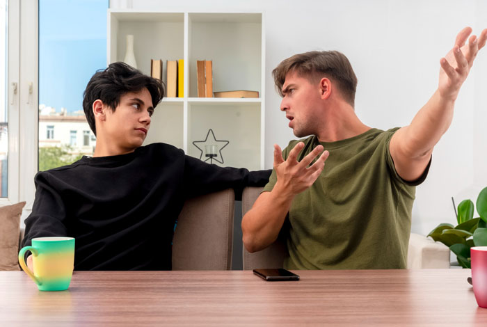 GF Horrified After Seeing BF&#8217;s Tone With His Roommate, Seeks Advice Online