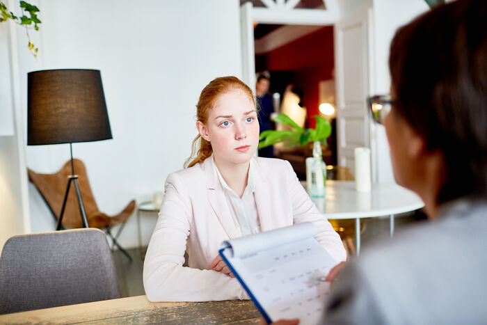 43 Interviews That Went Off The Rails Thanks To Wildly Entitled Applicants