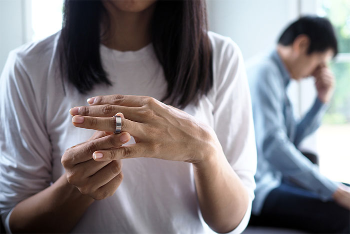 &#8220;He&#8217;d Understand If I Chose Divorce&#8221;: Husband Chooses Ill Ex Over Current Wife