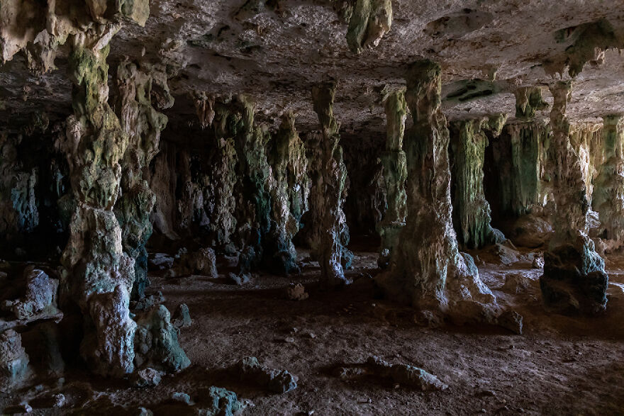 12 Rel-Life Claustrophobia Stories That Will Make Your Chest Tighten