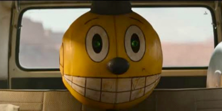 Alan Tudyk as Cosmo in The Electric State