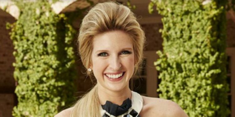 Lindsie Chrisley in Chrisley Knows Best