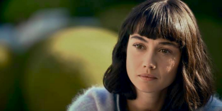 Sydney Chandler in Sugar TV series