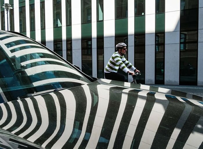 110 Powerful Street Photos That Reveal The Beauty Of Everyday Life