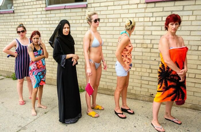 110 Powerful Street Photos That Reveal The Beauty Of Everyday Life