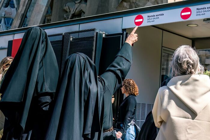 110 Powerful Street Photos That Reveal The Beauty Of Everyday Life