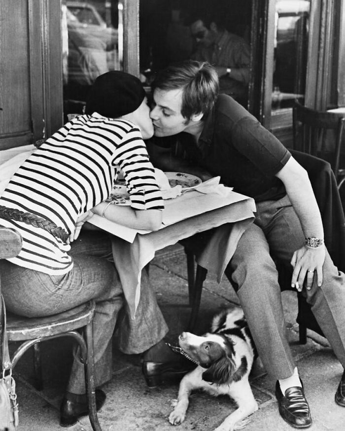 110 Powerful Street Photos That Reveal The Beauty Of Everyday Life