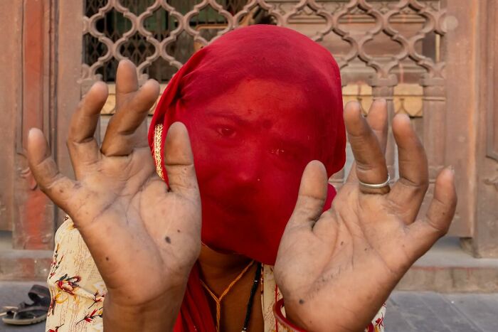 110 Powerful Street Photos That Reveal The Beauty Of Everyday Life