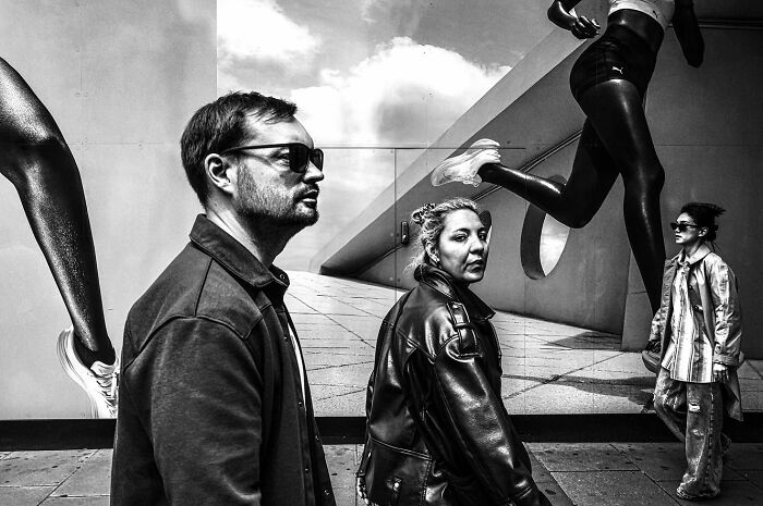 110 Powerful Street Photos That Reveal The Beauty Of Everyday Life