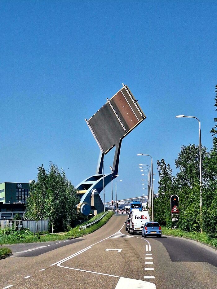 57 Examples Of Such Brilliant Infrastructure That It Deserves To Be Celebrated (New Pics)