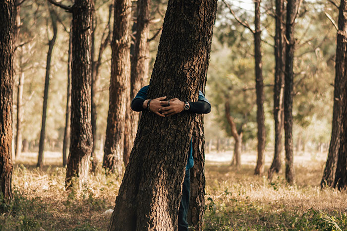 “He Looked Like A Halloween Decoration”: 76 Real-Life Horror Stories From The Emergency Room