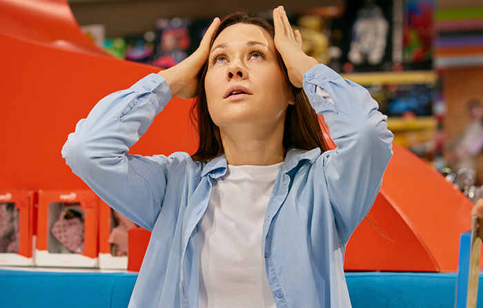 Manager Says Woman Is “Useless” At Work, Ends Up Getting Schooled