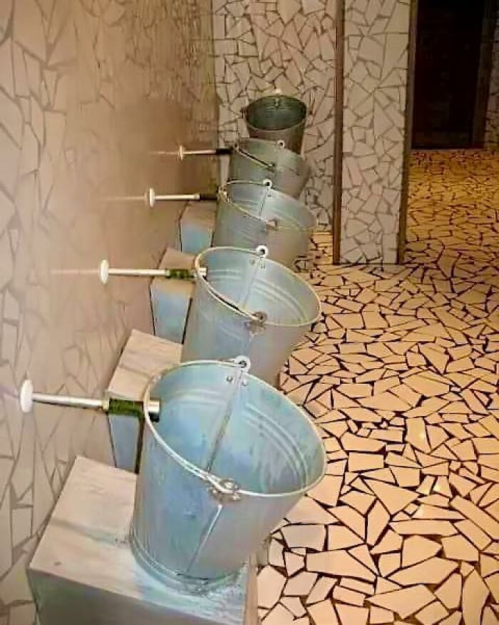 89 Construction And Designs That Look Like They Were Created By Someone’s Last Two Brain Cells
