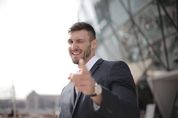 “How Dumb Can You Be?”: 93 Times People Got Fired And Had No One But Their Stupid Selves To Blame