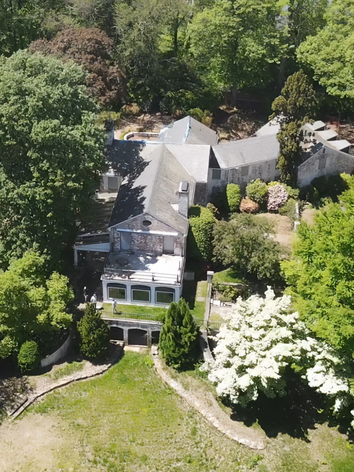 &#8220;Rich People Problems&#8221;: Richard Gere’s Home Demolished After Outcry From Paul Simon’s Daughter
